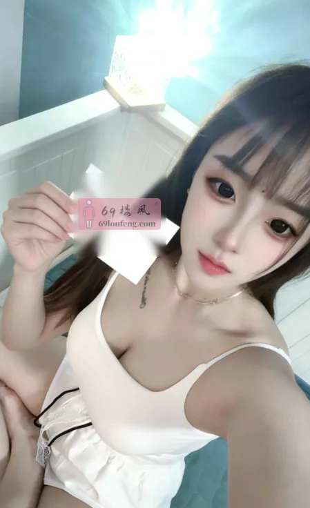 雁塔性感制服小龙女 - 陕西-西安 楼凤实拍第1张