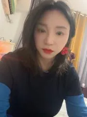 【浙江 - 杭州】大胸眼镜骚妇 最新实拍图片