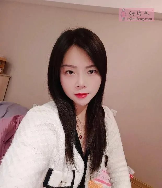 性价比很高的大胸妹子 - 四川-成都 楼凤实拍第3张