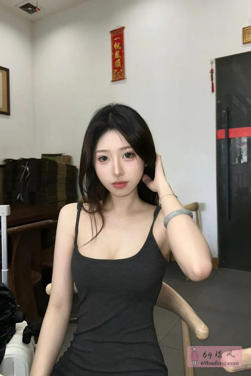 广州开放大学荔湾大二学妹兼职-奕瑾 - 广东-广州 楼凤实拍第2张