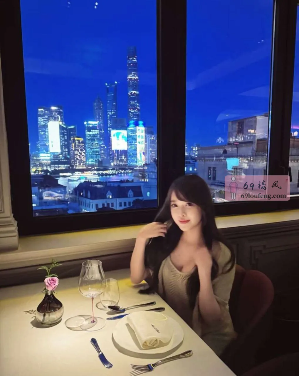 广州白云三点粉嫩大长腿_玥玥 - 广东-广州 楼凤实拍第4张