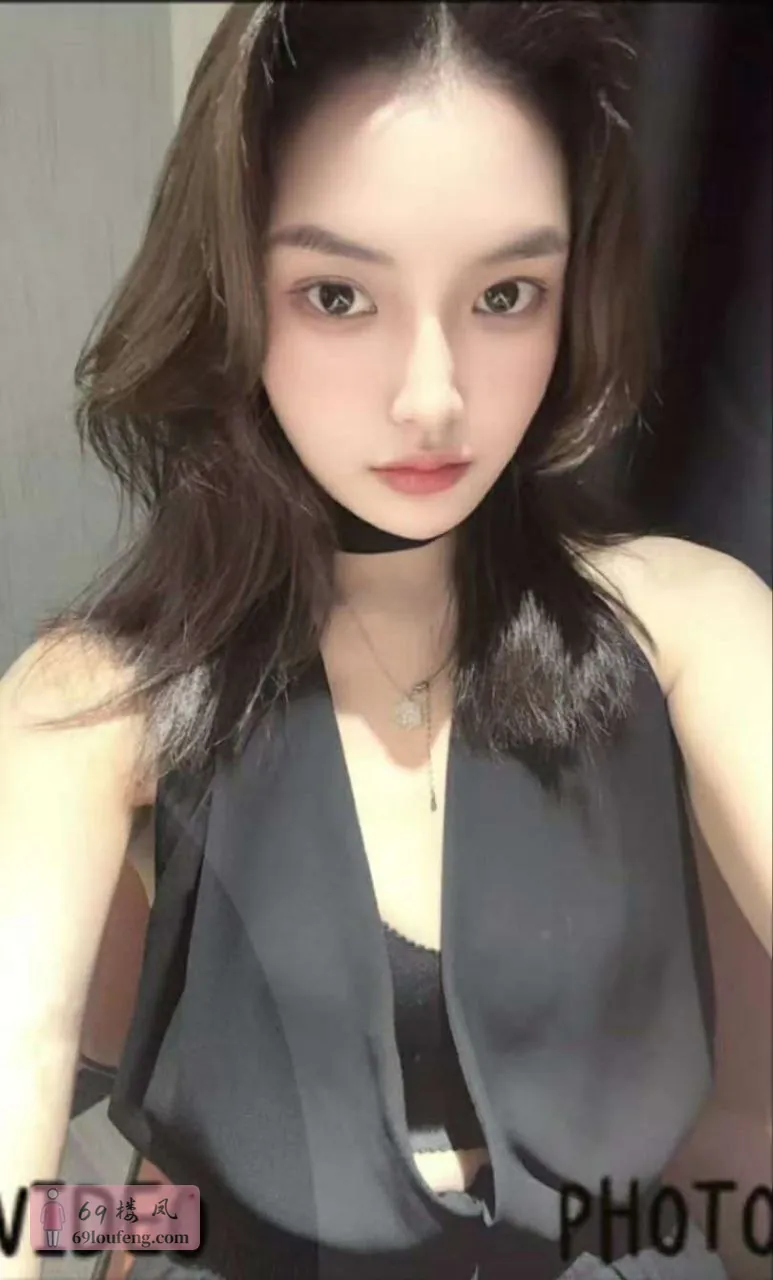 白云舌吻女郎00后新人下海-小月月 - 广东-广州 楼凤实拍第4张