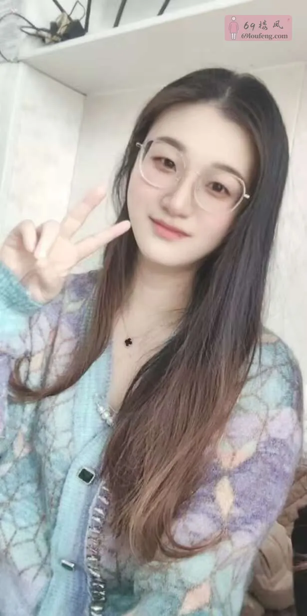 天河闷骚眼镜妹-叶子（有推拿） - 广东-广州 楼凤实拍第3张