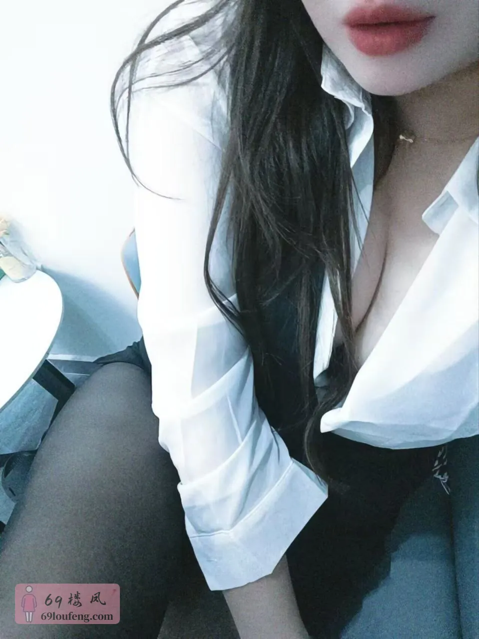 白云惊喜价风骚舌吻女神-婷婷(热) - 广东-广州 楼凤实拍第3张