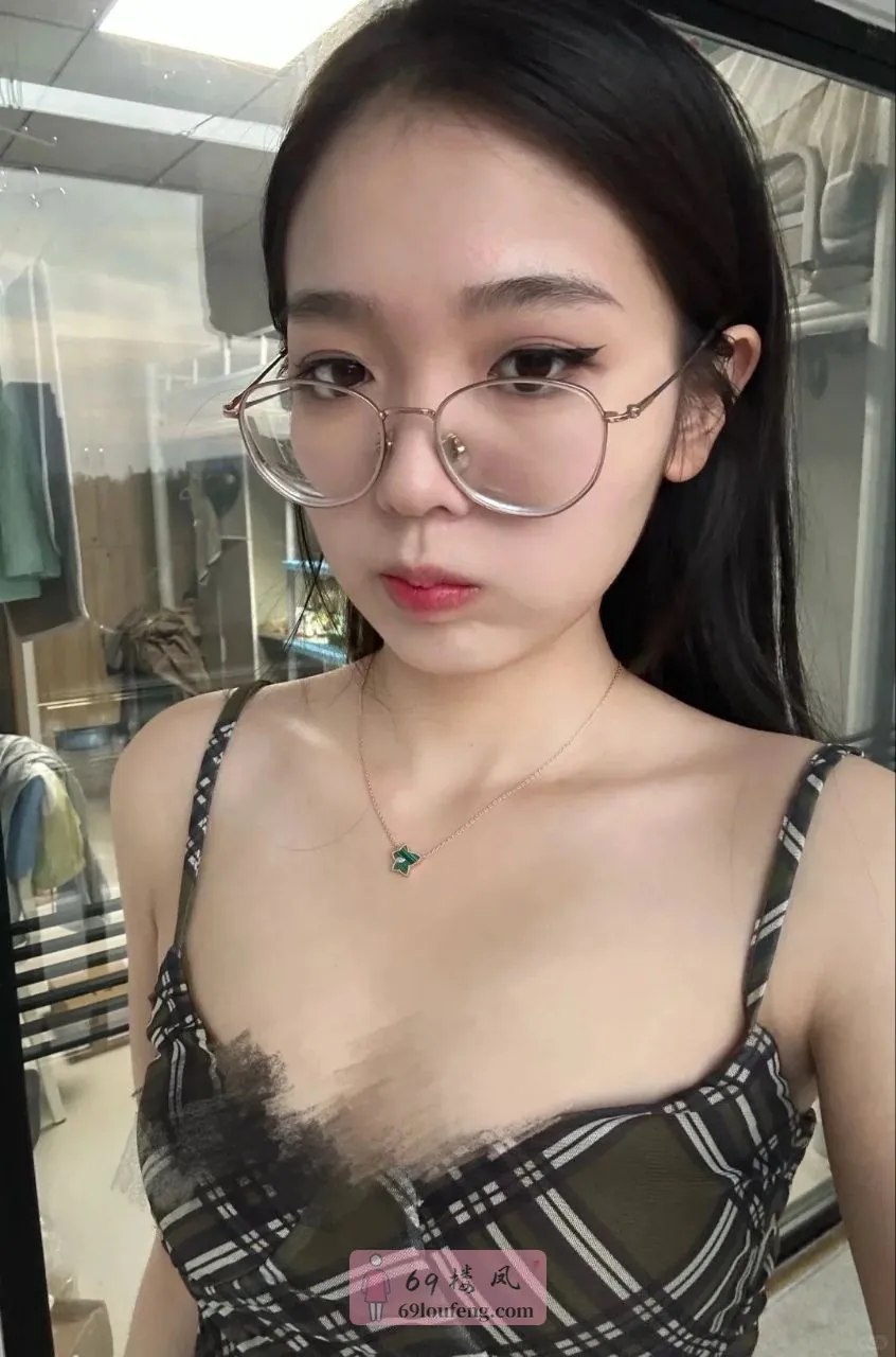 白云兼职大四寒假生-云曦 - 广东-广州 楼凤实拍第5张