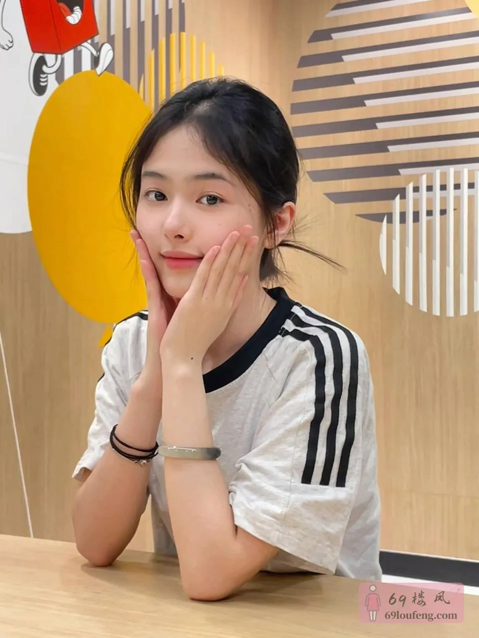 范爷 - 香港-油尖旺區 楼凤实拍第3张