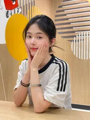 香港 - 油尖旺區 附近最火老师 范爷 照片墙