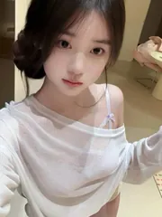 姬小雪 真实工作室环境 (地点：香港 - 灣仔區)