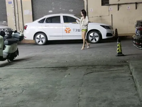 金星路和京沪高速交叉路口 - 江苏-苏州 巷子里爱情故事实拍