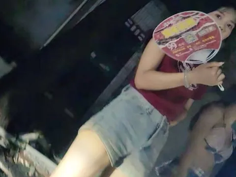 黄巷站旁边老小区临街 暗巷偷拍 江苏-无锡