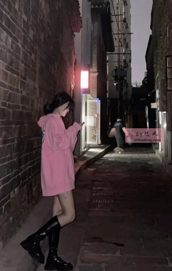 平庄东路871号安昕驾校旁边的小巷子 - 上海 楼凤实拍第1张