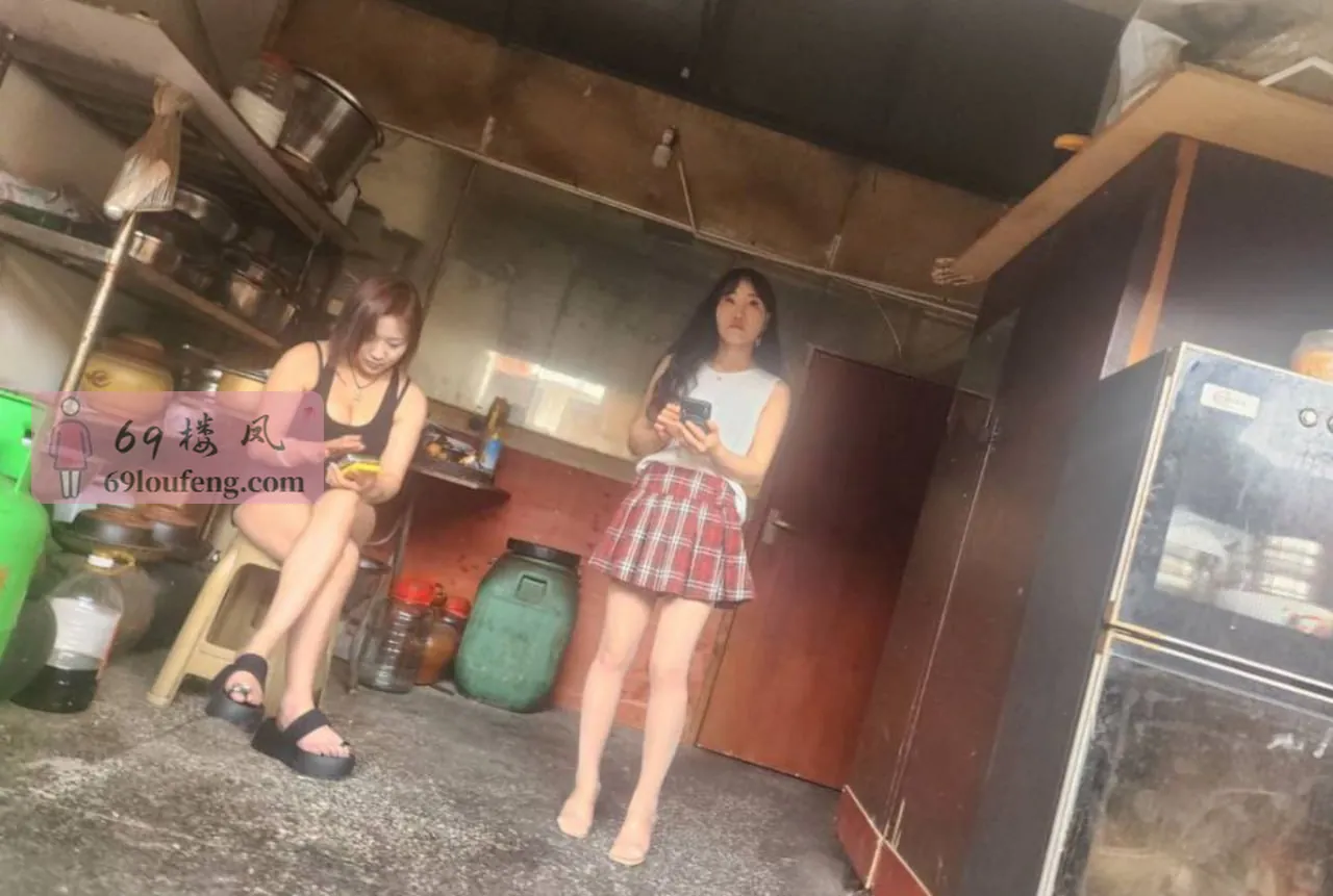 龙山幼儿园(松北支路)东侧巷子拉客聚集地 - 重庆 楼凤实拍第1张