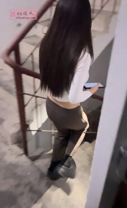 桂林北站惊现大乃背影杀 - 广西-桂林 楼凤实拍第3张