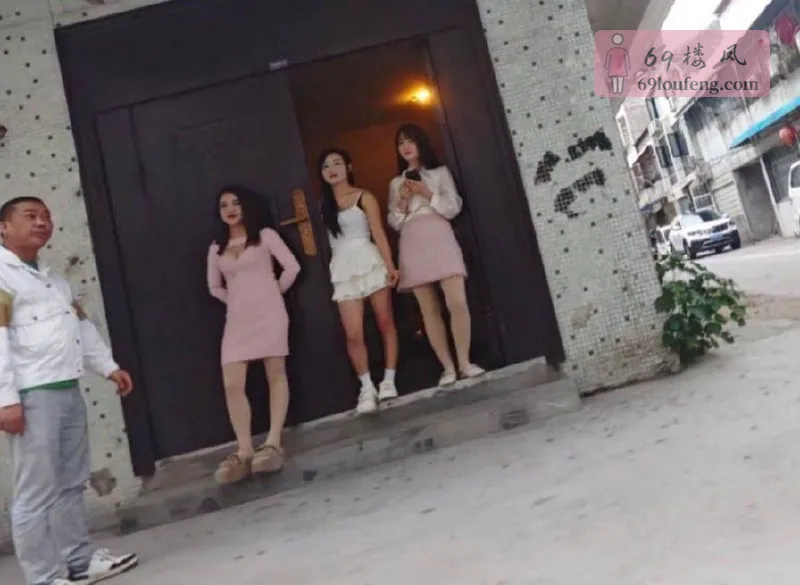 海口秀阳街炮打大高个美女 - 海南-海口 楼凤实拍第1张