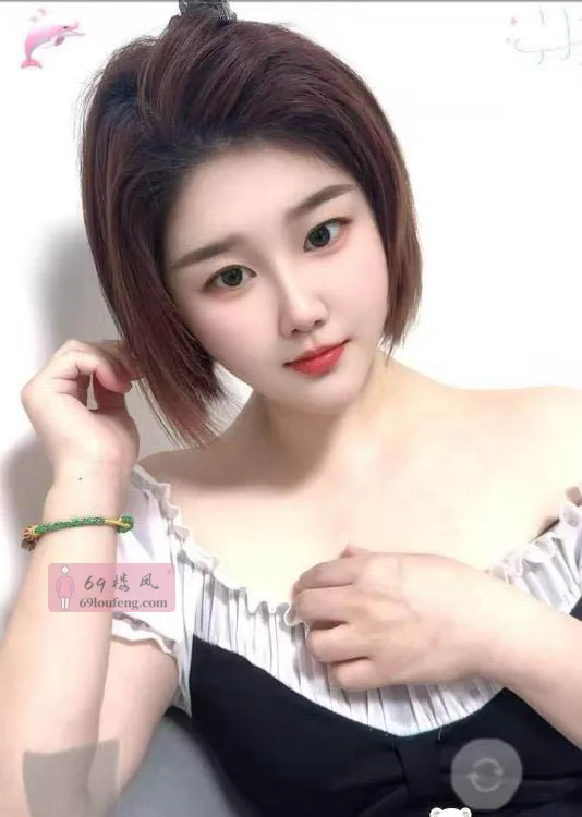 短发性感少妇 - 四川-成都 楼凤实拍第2张