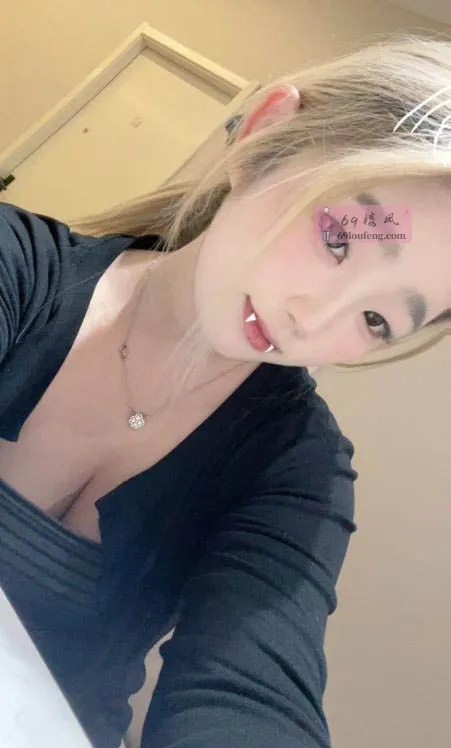 童颜巨乳少女糖糖 - 江苏-南京 楼凤实拍第2张