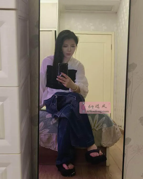 天府二街温柔少妇 - 四川-成都 楼凤实拍第2张