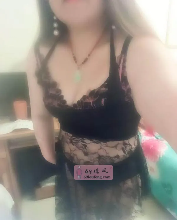 不限次丰满姐姐 - 湖北-武汉 楼凤实拍第2张