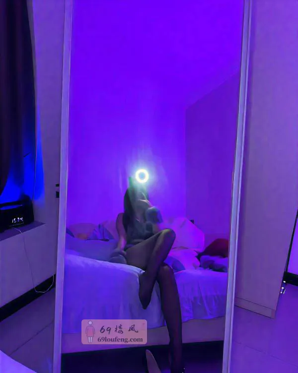 东门黑丝长腿叶子 - 广东-深圳 楼凤实拍第3张