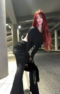 【独家】浙江 - 杭州 老师 高挑丰臀风骚馨菲 内部实拍