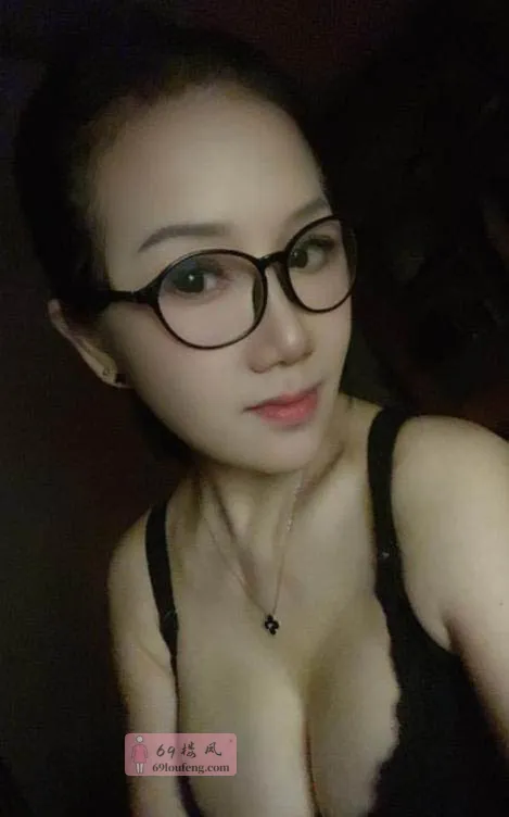 瑶海跑车骚妇 - 安徽-合肥 楼凤实拍第1张