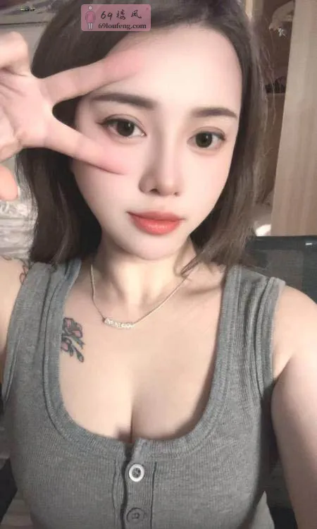 皮肤白奶子大颜值妹妹 - 四川-成都 楼凤实拍第2张