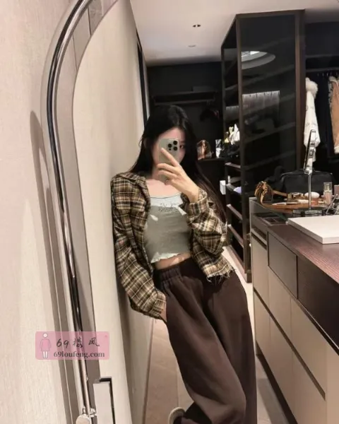 风骚小御姐 - 湖北-武汉 楼凤实拍第4张