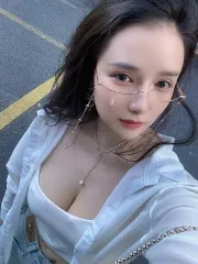 浙江 - 杭州 附近最火老师 眼镜混血妹爱丽丝 照片墙