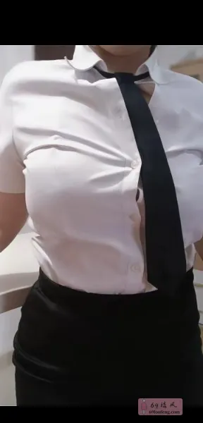 小媳妇黑丝诱惑 - 广东-深圳 楼凤实拍第4张