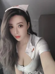 广东 - 深圳 宅男福利推荐：福田一克拉可蛇吻 实景