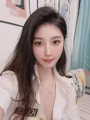 静安长腿风骚御姐 真实工作室环境 (地点：上海 - 静安区)