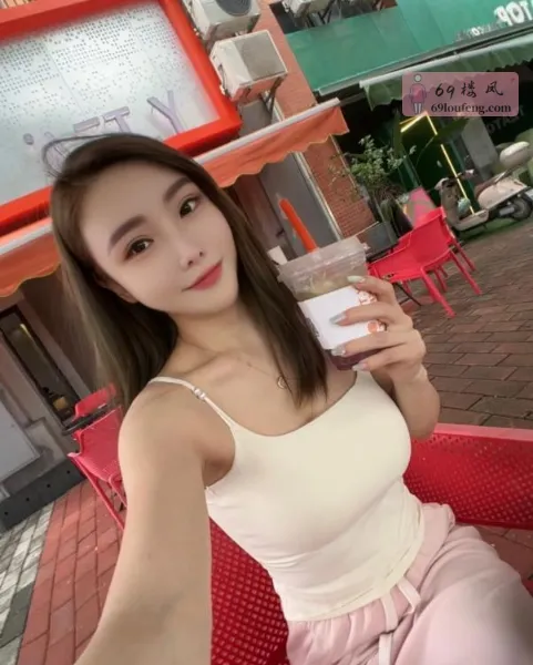 大胸颜值Tina - 广东-深圳 楼凤实拍第3张