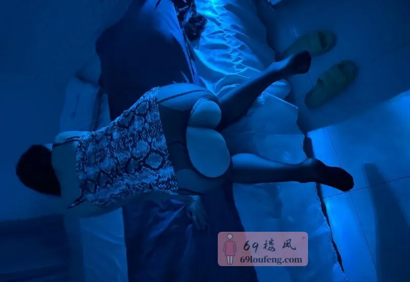 海珠区大长腿莹莹 - 广东-广州 楼凤实拍第2张