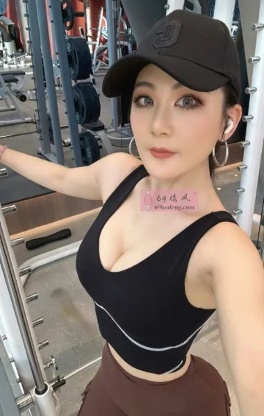 大屁股欣姐姐 - 广东-深圳 楼凤实拍第1张