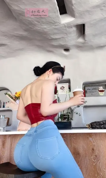 大屁股欣姐姐 - 广东-深圳 楼凤实拍第2张
