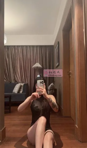 丝袜制服西西 - 安徽-合肥 楼凤实拍第2张