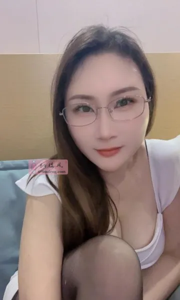 性感大波霸少妇 - 湖南-长沙 楼凤实拍第3张