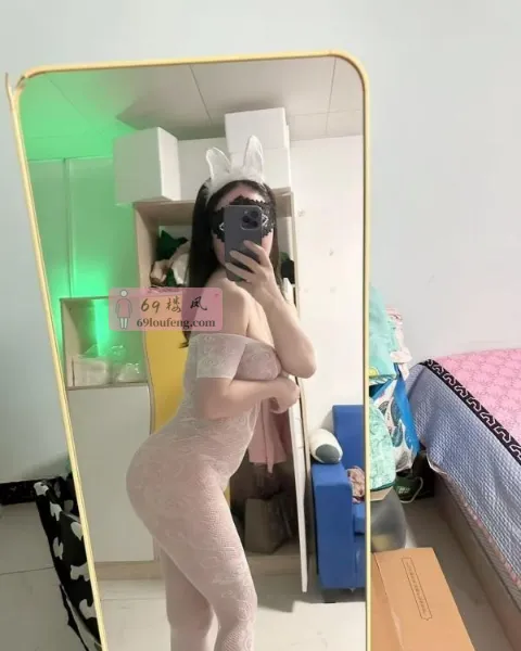 宝安黑丝蜜桃臀小静 - 广东-深圳 楼凤实拍第4张