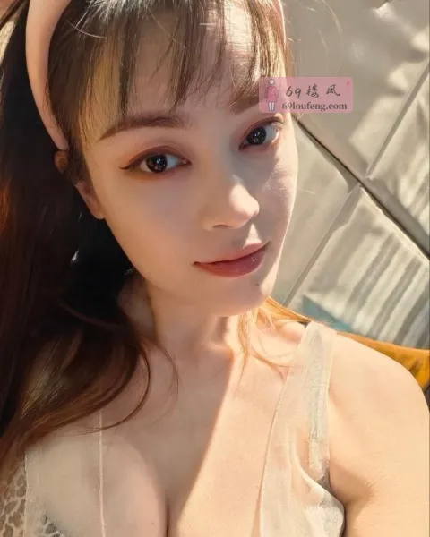 成都三街服务型少妇 - 四川-成都 楼凤实拍第1张