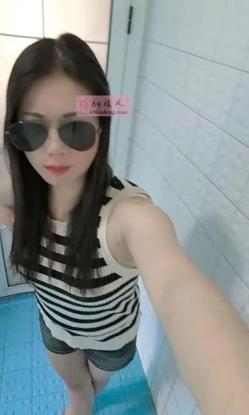 性价比风骚熟女 - 湖南-长沙 楼凤实拍第2张