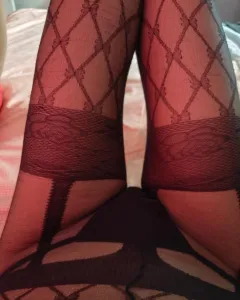 江苏 - 南京 宅男福利推荐：三通小少妇 实景