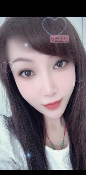 1米7兼职小姐姐 - 辽宁-沈阳 楼凤实拍第2张