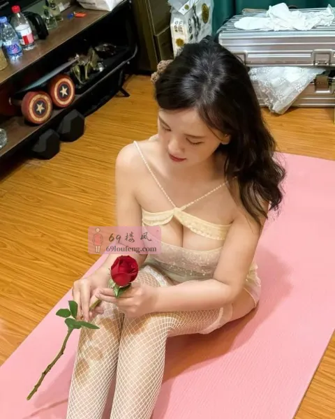 性感美乳小曦 - 广东-深圳 楼凤实拍第3张
