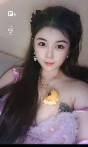 【广东 - 深圳】福田区巨乳御姐佩奇 最新实拍图片