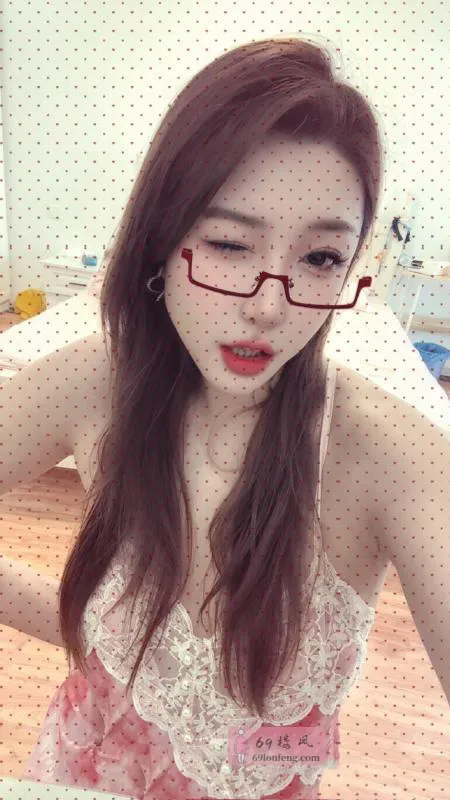 汉阳颜值御姐雯宝 - 湖北-武汉 楼凤实拍第3张