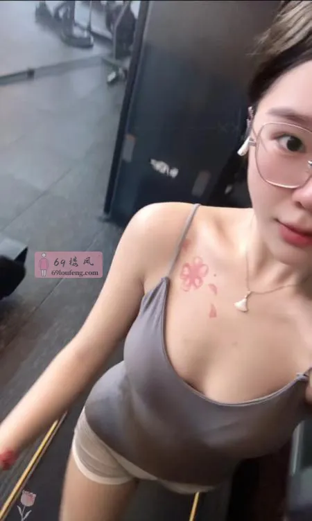 天河区CC - 广东-广州 楼凤实拍第1张