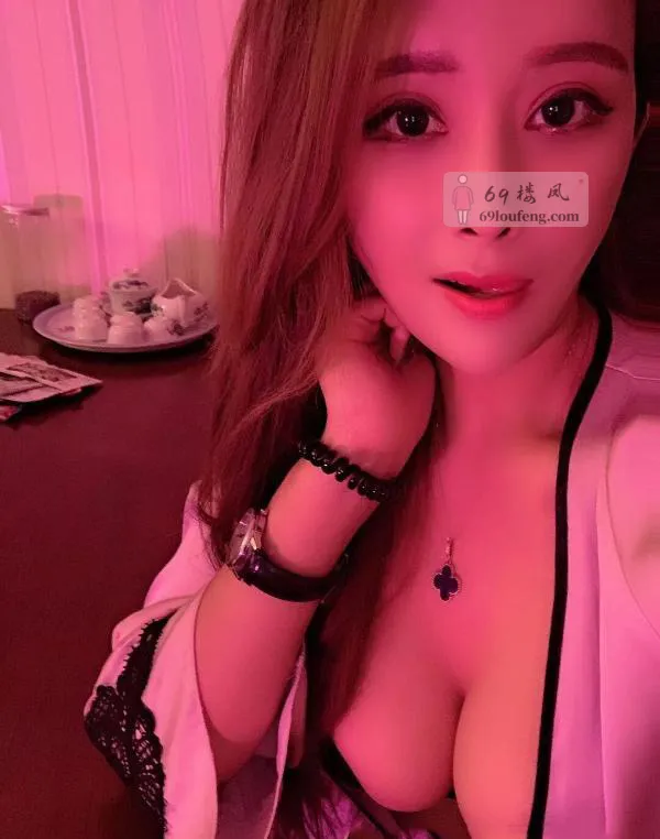 大胸知心骚浪御姐 - 天津-河东区 楼凤实拍第2张