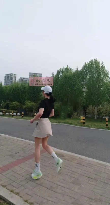 石牌岭瑜伽妹子安素 - 湖北-武汉 楼凤实拍第3张