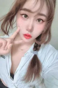 【海珠区】昌岗舍吻御姐 真实工作室环境 (地点：广东 - 广州)