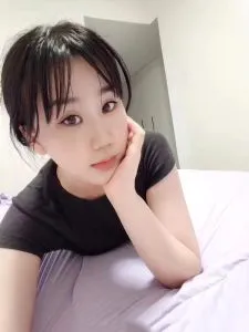 【金水区】服务型美女 真实工作室环境 (地点：河南 - 郑州)